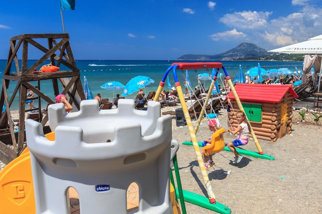 Apartments Kuce Lekovica Beach & Snack Bar- Bistro 외부 사진