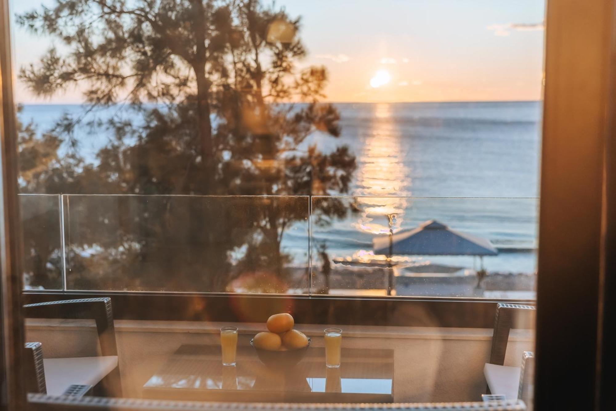 Apartments Kuce Lekovica Beach & Snack Bar- Bistro 외부 사진