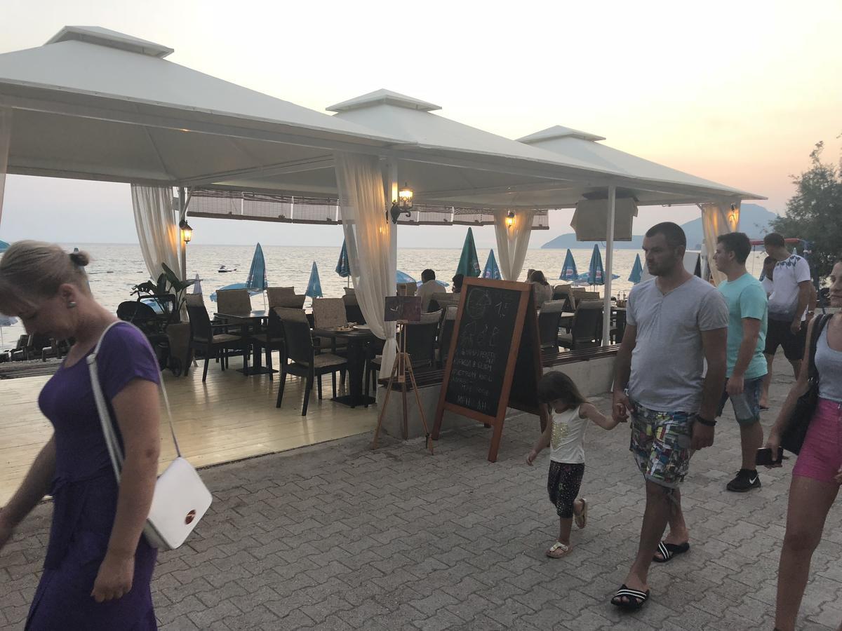 Apartments Kuce Lekovica Beach & Snack Bar- Bistro 외부 사진