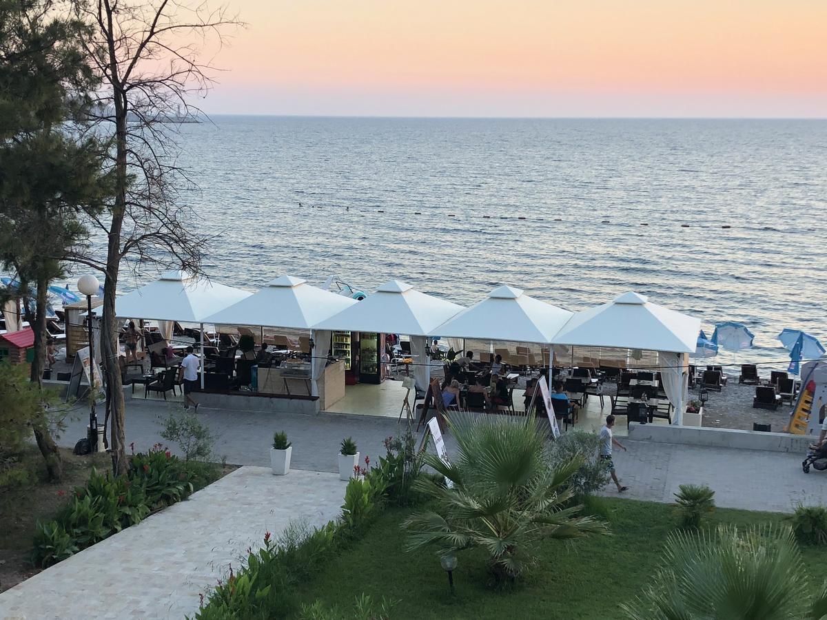 Apartments Kuce Lekovica Beach & Snack Bar- Bistro 외부 사진